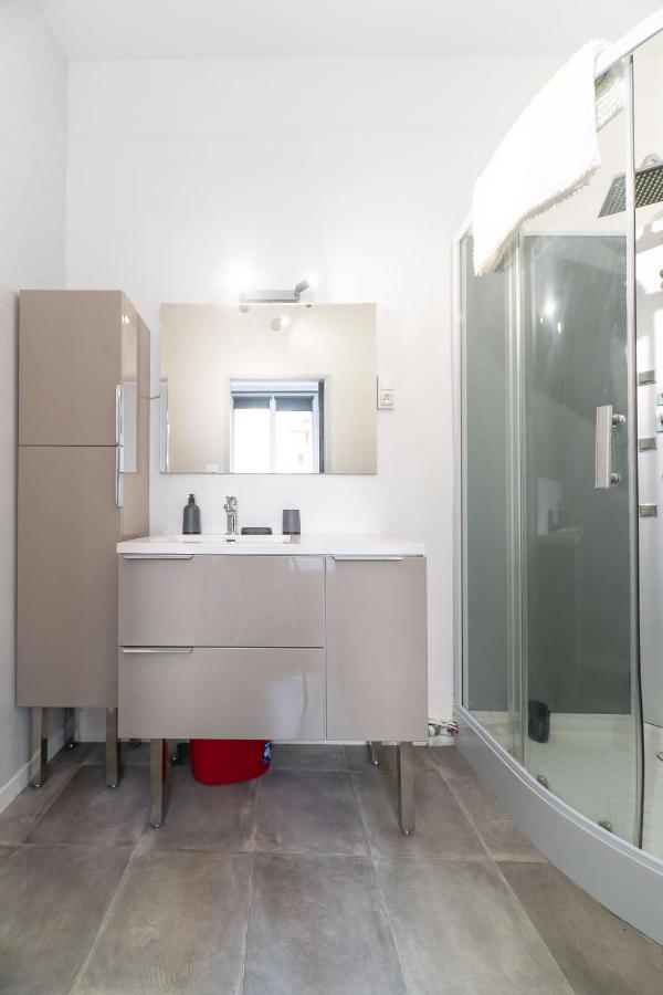 Le Gacon - Appartement Centre Ville 비시 외부 사진