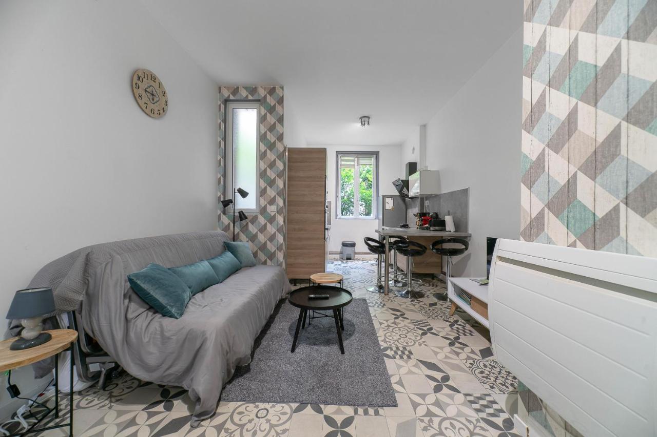 Le Gacon - Appartement Centre Ville 비시 외부 사진