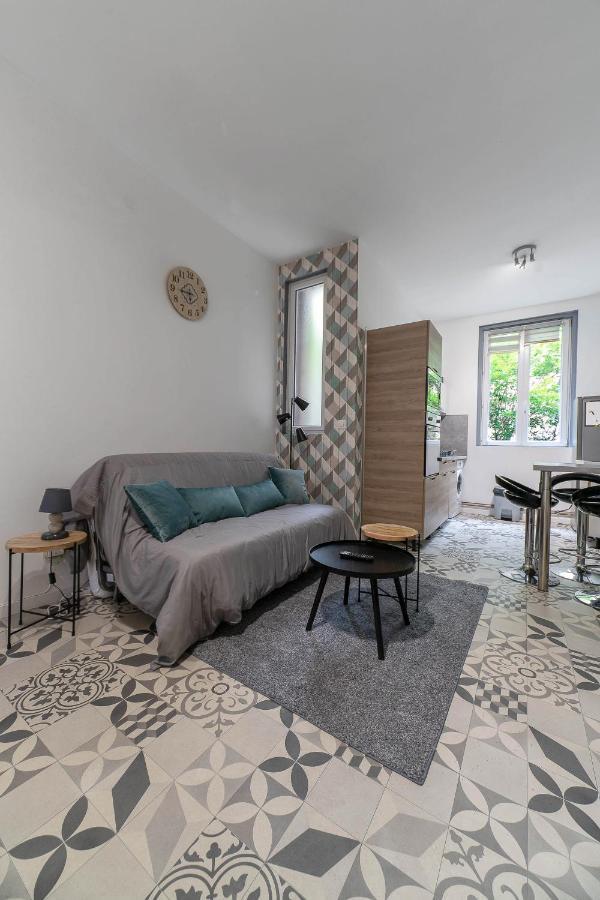 Le Gacon - Appartement Centre Ville 비시 외부 사진